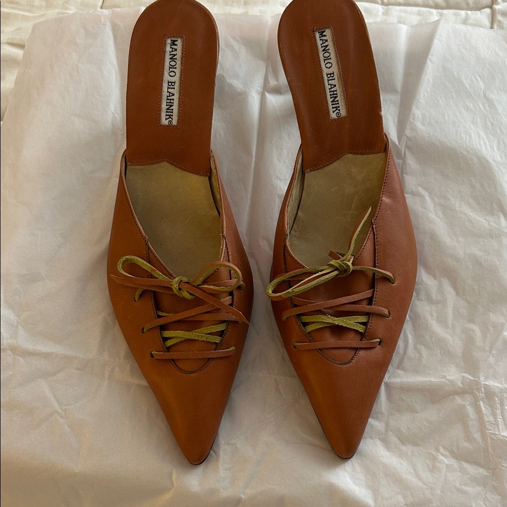 Manolo Blahnik Tan Leather Lace-Up Mules 39 1/2  NWOB